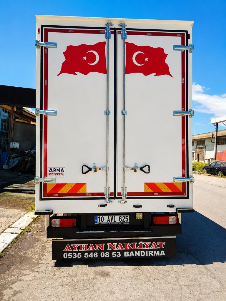 Ayhan Nakliyat Çelik Kasa Nakliye Aracı